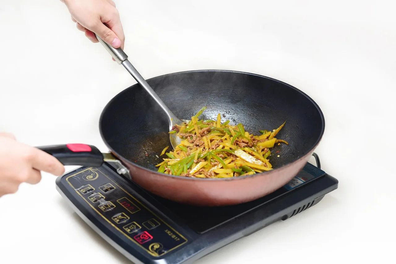 stir fry, potato floss, induction cooker, food, preparation, pan, stir fry, induction cooker, induction cooker, induction cooker, induction cooker, induction cooker. Does induction cooking actually heat the pan instead of the hob?