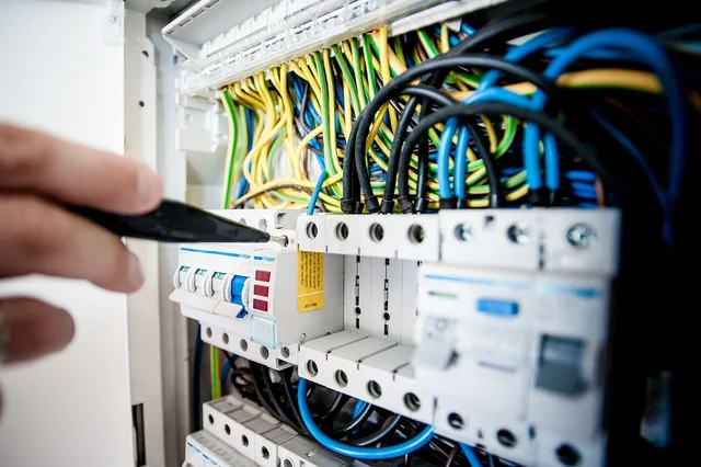 electric, electricity, building, builder, repair, security, wires, electric board, switch, professional, tools, work, the production of, the industry, industrial, electric, electric, electricity, electricity, electricity, electricity, electricity, repair, industrial. How a 200-amp service is inspected under the Canadian Electrical Code