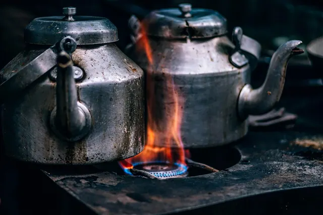 kettles, boil, burn, tea pots, cook, cooking, fire, flame, food, heat, hot, kitchen, gas stove, cooking, cooking, cooking, cooking, fire, food, kitchen, kitchen, kitchen, kitchen, 